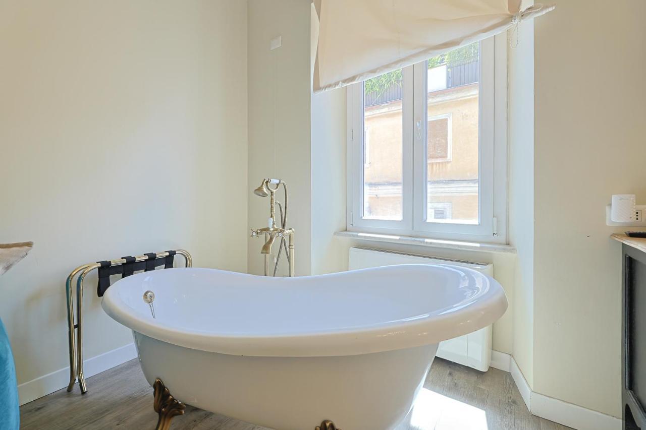 Art House Suites56 Via Del Babuino 56 Rome Exterior photo