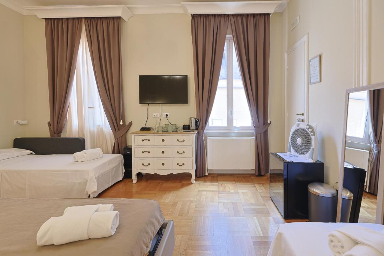 Art House Suites56 Via Del Babuino 56 Rome Exterior photo
